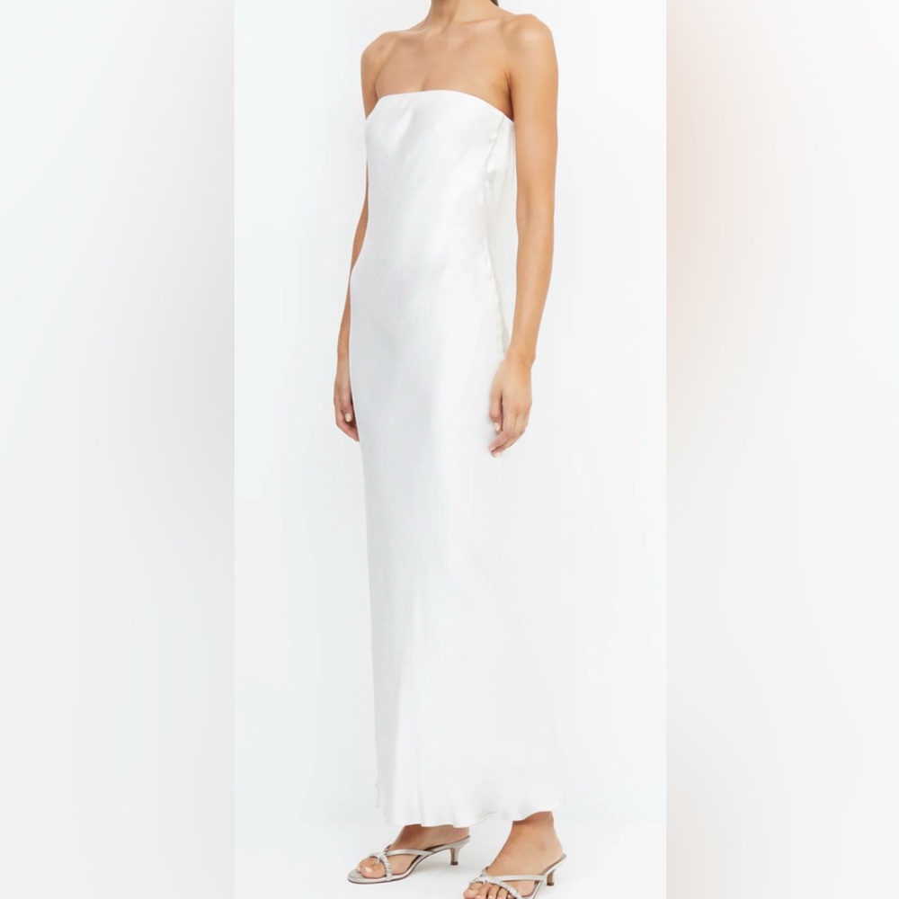Elegant Ivory Silk Strapless Gown